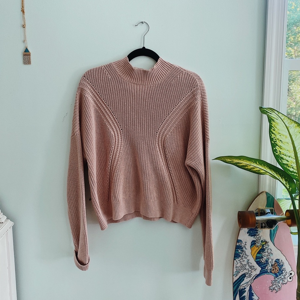 Kendall & Kylie dusty rose high neck sweater